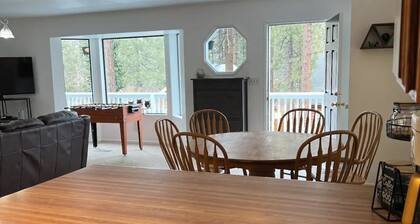 Cozy Wrightwood Home Away From Home-Walk to Town Near Mtn High Ski Resort