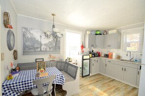 ハウス ベッド (複数台) (Refugio - A place of haven!) | 専用キッチン