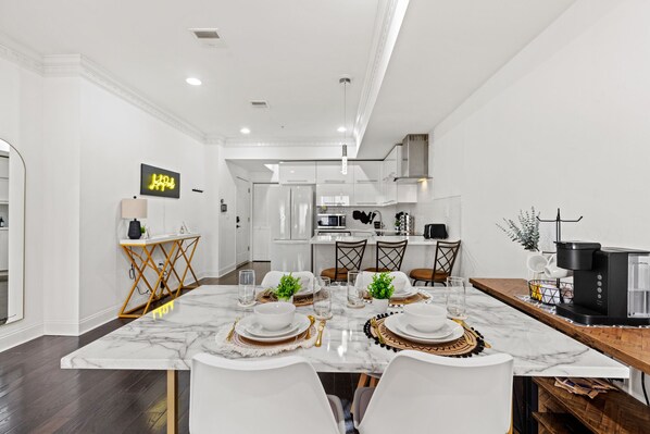 Microwave, oven, stovetop, dishwasher