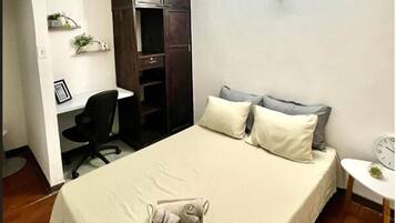 1 bedroom, free WiFi, bed sheets