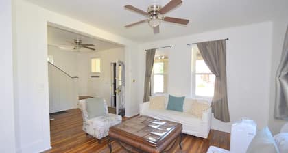 Broadway Cottage - Convenient Location!