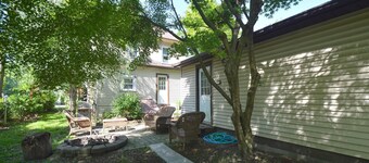 Broadway Cottage - Convenient Location!