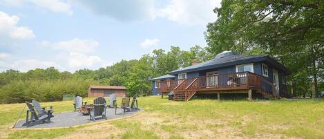 Cabin, Multiple Beds (Black Bear Cabin - The Mountain Retre) | Property grounds
