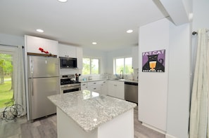 캐빈, 침대(여러 개) (Black Bear Cabin - The Mountain Retre) | 전용 주방 | 오븐