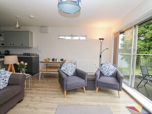 Living area - 17 Coedrath Park (Saundersfoot)