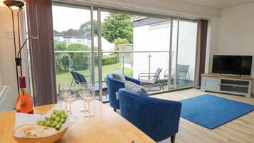 Cottage | Living area