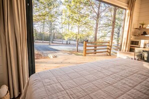 1 bedroom, WiFi, bed sheets - Whispering Pines Summ (Guntersville)
