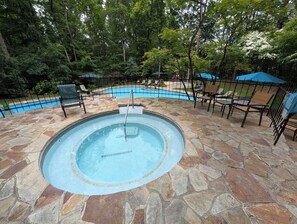 Hytte, flere senger (Serenity Seven - A Retro-Future Retre) | Basseng