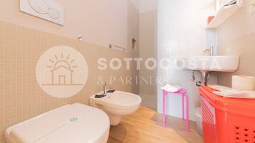 Dusche, Bidet