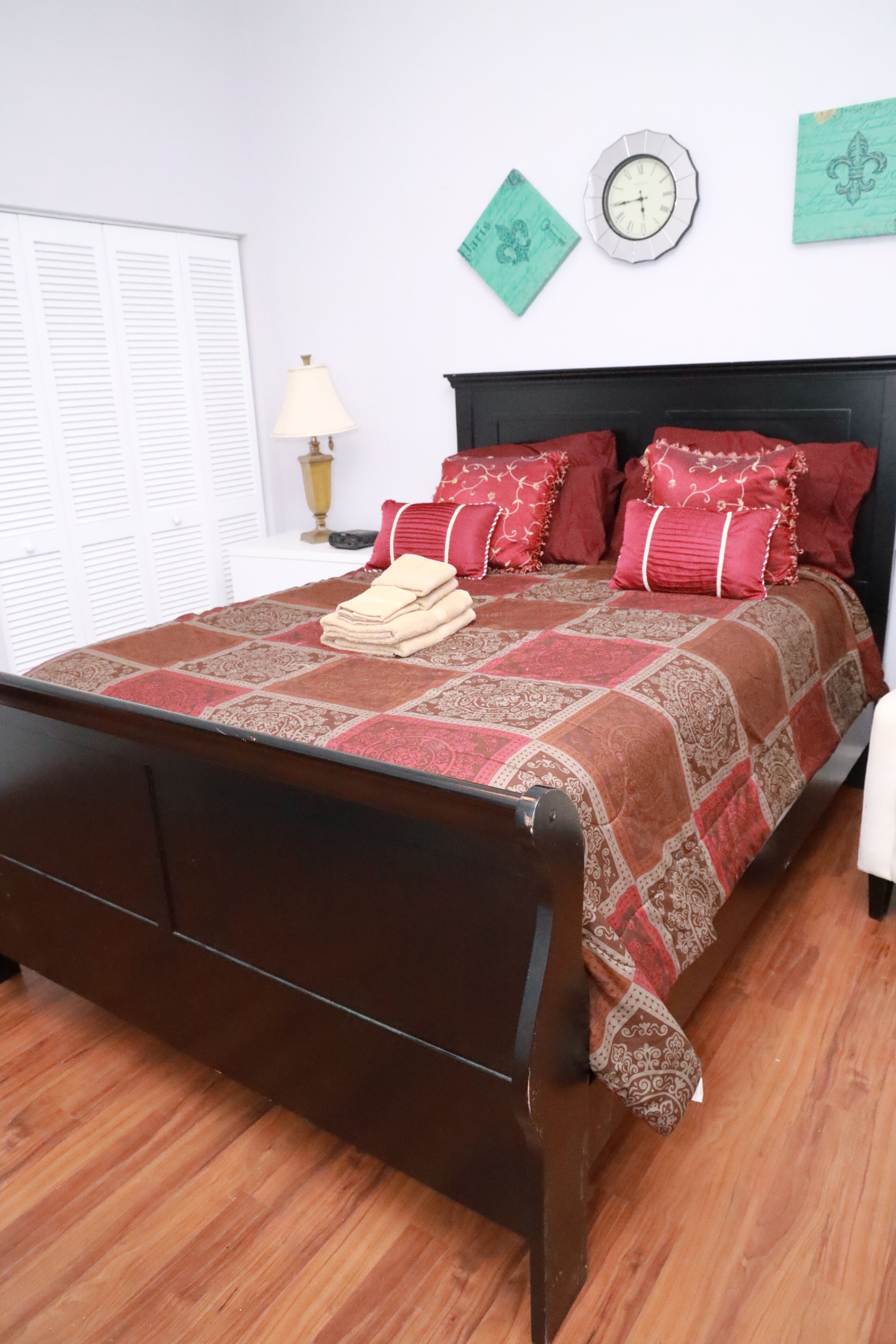 Experience Downtown Gastonia from a Cozy Urban Getaway!"