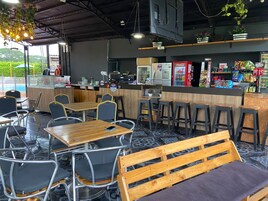Snack bar