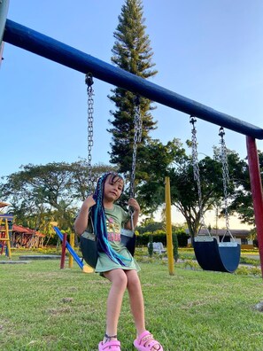Children’s play area – outdoor