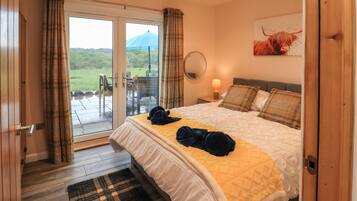 3 dormitoris, decoració individual i mobiliari individual