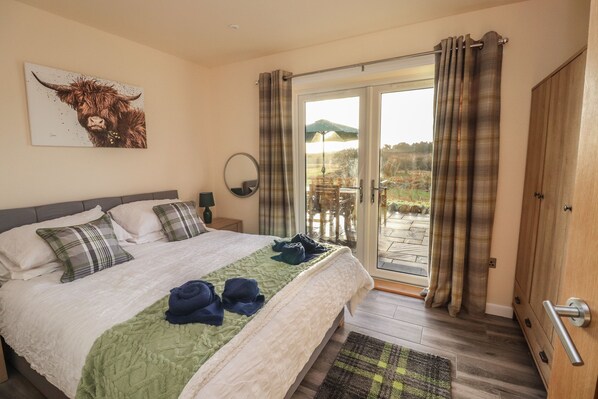 3 bedrooms, individually decorated, individually furnished, free WiFi