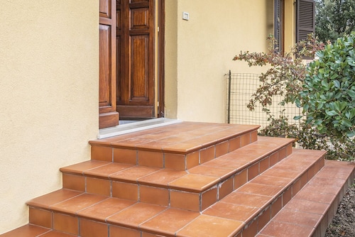 C012 - Camerano, two-room apartment with two bathrooms and panoramic garde