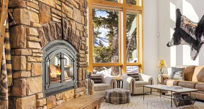 Lone Mountain Lodge | Luxury Big Sky Home | 5-minutes to Big Sky Resort!