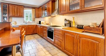 Vacation Home "Ilios County House" with Sea View, Private Terrace & Wi-Fi