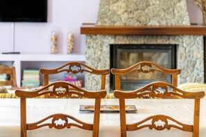 Dining - Vacation Home "Ilios County House" with Sea View, Private Terrace & Wi-Fi (Corfu)