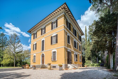 Holiday Home "Palazzetto Bovini" with Wi-Fi and Private Pool