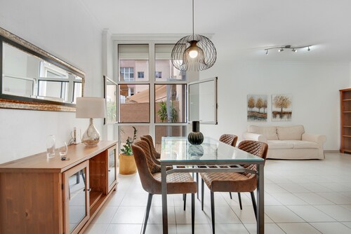 Vacation Home 'Cia Molina' with Private Terrace and Wi-Fi