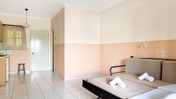 Accès au Wi-Fi (inclus), literie fournie