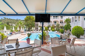 Pool - Studio 'Sandy Maria Studio 205' with Shared Pool, Wi-Fi (Zante)