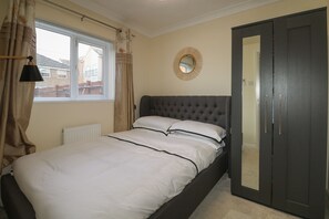 1 bedroom, individually decorated, individually furnished, free WiFi