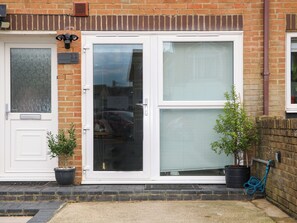 Exterior detail - Beach Retreat (Seaford)