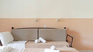 Free WiFi, bed sheets