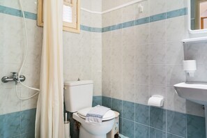 Douche, serviettes fournies