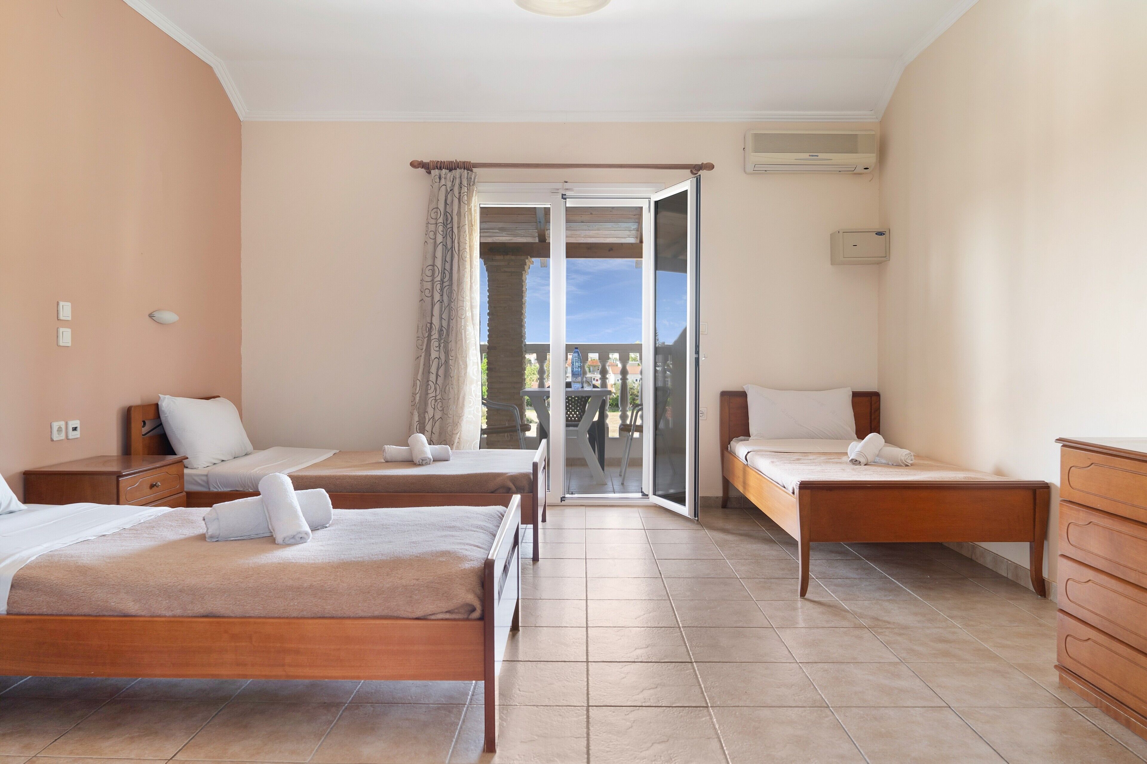 Wi-Fi gratuit, draps fournis