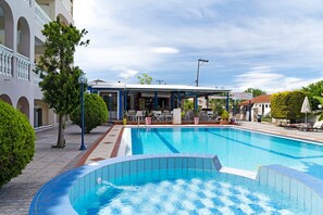 Pool - Studio 'Sandy Maria Studio 603' with Shared Pool, Wi-Fi (Zante)
