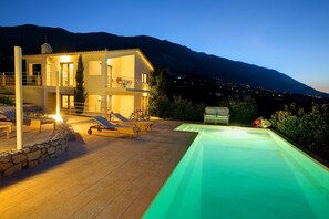 Pool - Villa 'Kteni Ideales Resort' with Sea View, Wi-Fi and Air Conditioning (kefalonia)