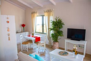 TV, lettore DVD, impianto stereo