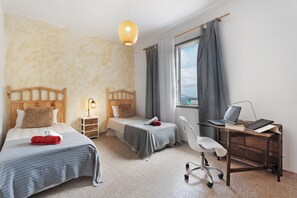 2 bedrooms, iron/ironing board, free WiFi, bed sheets - Holiday Home 'House In Anaga' with Sea View, Private Terrace, and Wi-Fi (Almaciga)