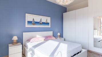 1 Schlafzimmer, Bügeleisen/Bügelbrett, Bettwäsche