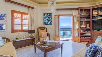 Fernseher, DVD-Player, Stereoanlage