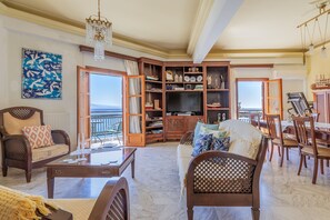 TV, DVD player, stereo