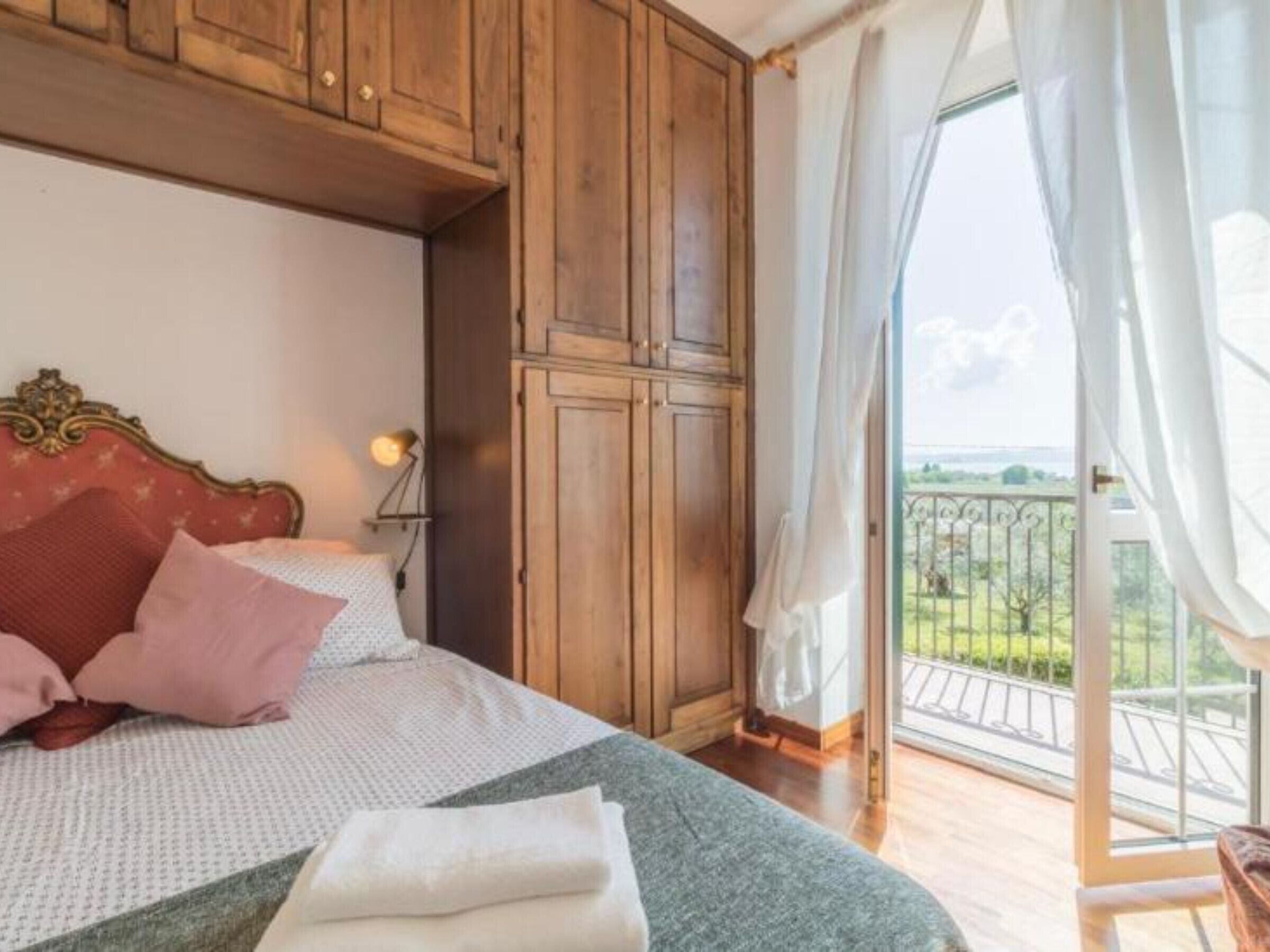 3 chambres, fer et planche à repasser, Wi-Fi gratuit, draps fournis