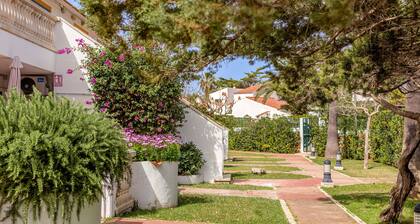 Apartment 'Cova Des Moro 8' with Shared Pool, Wi-Fi and Air Conditioning