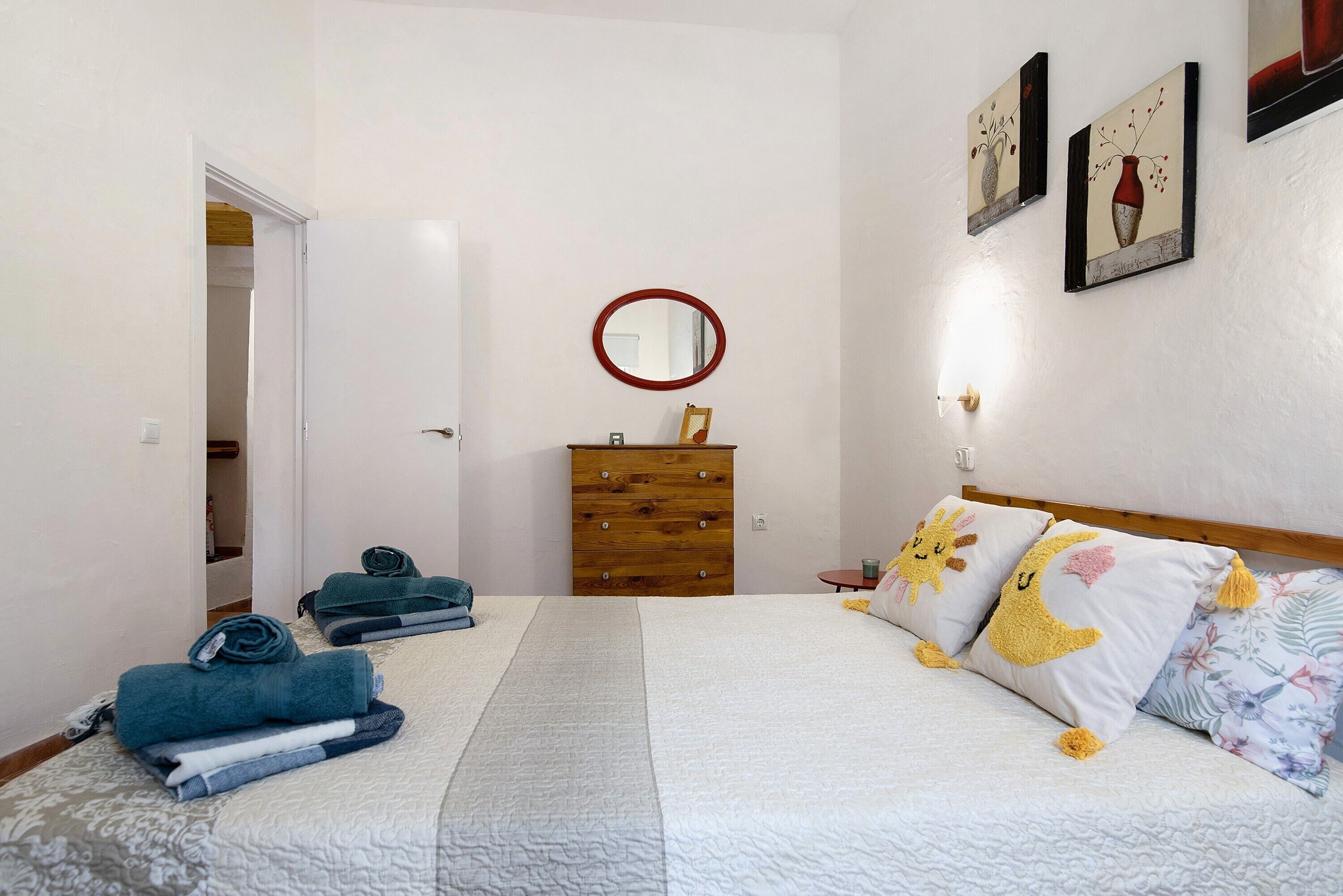 2 bedrooms, free WiFi, bed sheets