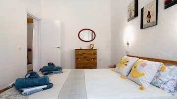 2 bedrooms, free WiFi, bed sheets