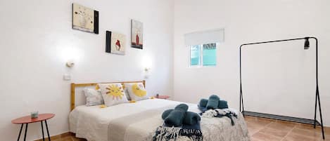 2 bedrooms, free WiFi, bed sheets