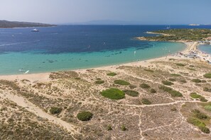 Beach nearby - Villa 'Petra D'arana' with Mountain View, Wi-Fi and Air Conditioning (Palau)