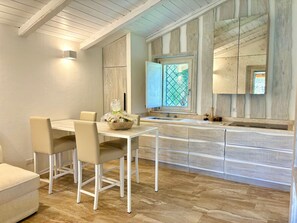 Dining - Villa 'Petra D'arana' with Mountain View, Wi-Fi and Air Conditioning (Palau)