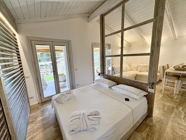 1 bedroom, free WiFi, bed sheets - Villa 'Petra D'arana' with Mountain View, Wi-Fi and Air Conditioning (Palau)