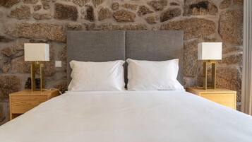 3 chambres, fer et planche à repasser, Wi-Fi gratuit, draps fournis