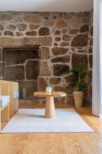 Holiday Home 'Casa Da Eira' with Private Pool, Private Terrace and Air Conditioning