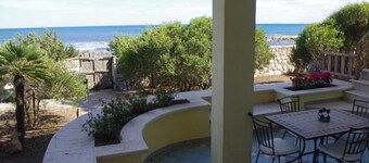 Villa 'Maria' with Sea View, Private Terrace and Wi-Fi
