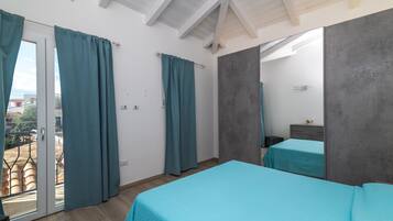 2 chambres, fer et planche à repasser, draps fournis